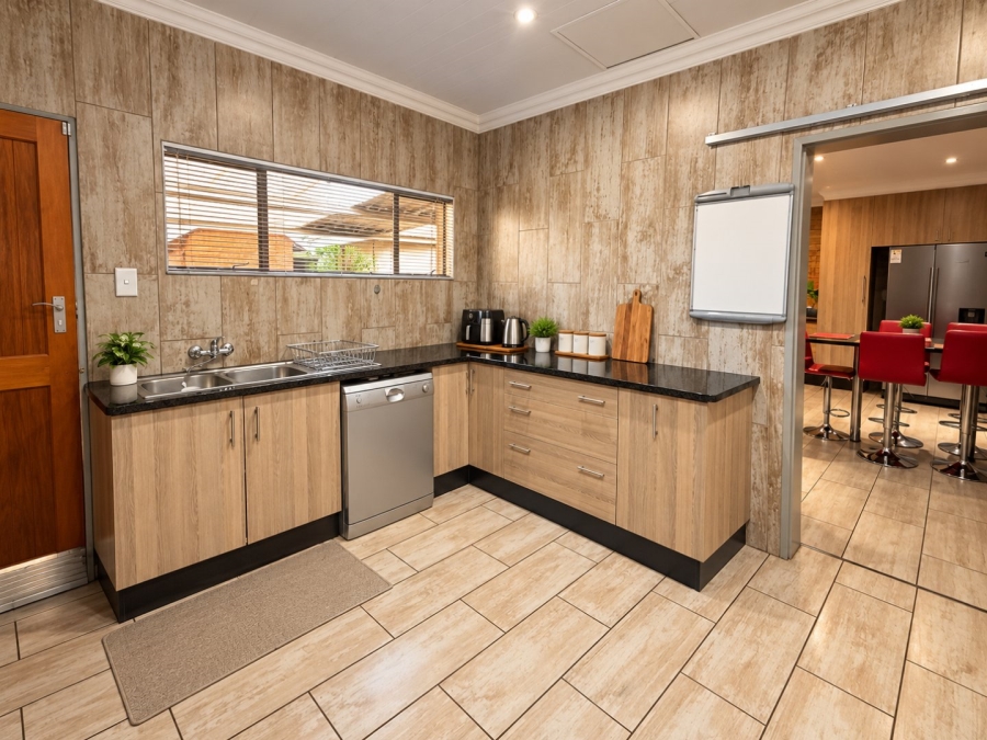 4 Bedroom Property for Sale in Roodia Free State